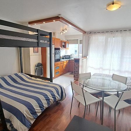 Studio Cosy 33 M² Limite Lyon. Parking Privatif. Bron Exterior foto