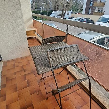 Studio Cosy 33 M² Limite Lyon. Parking Privatif. Bron Exterior foto